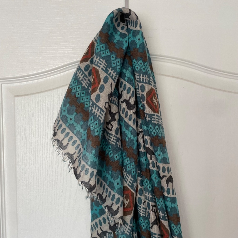 Scarf - Picture 4 of 4